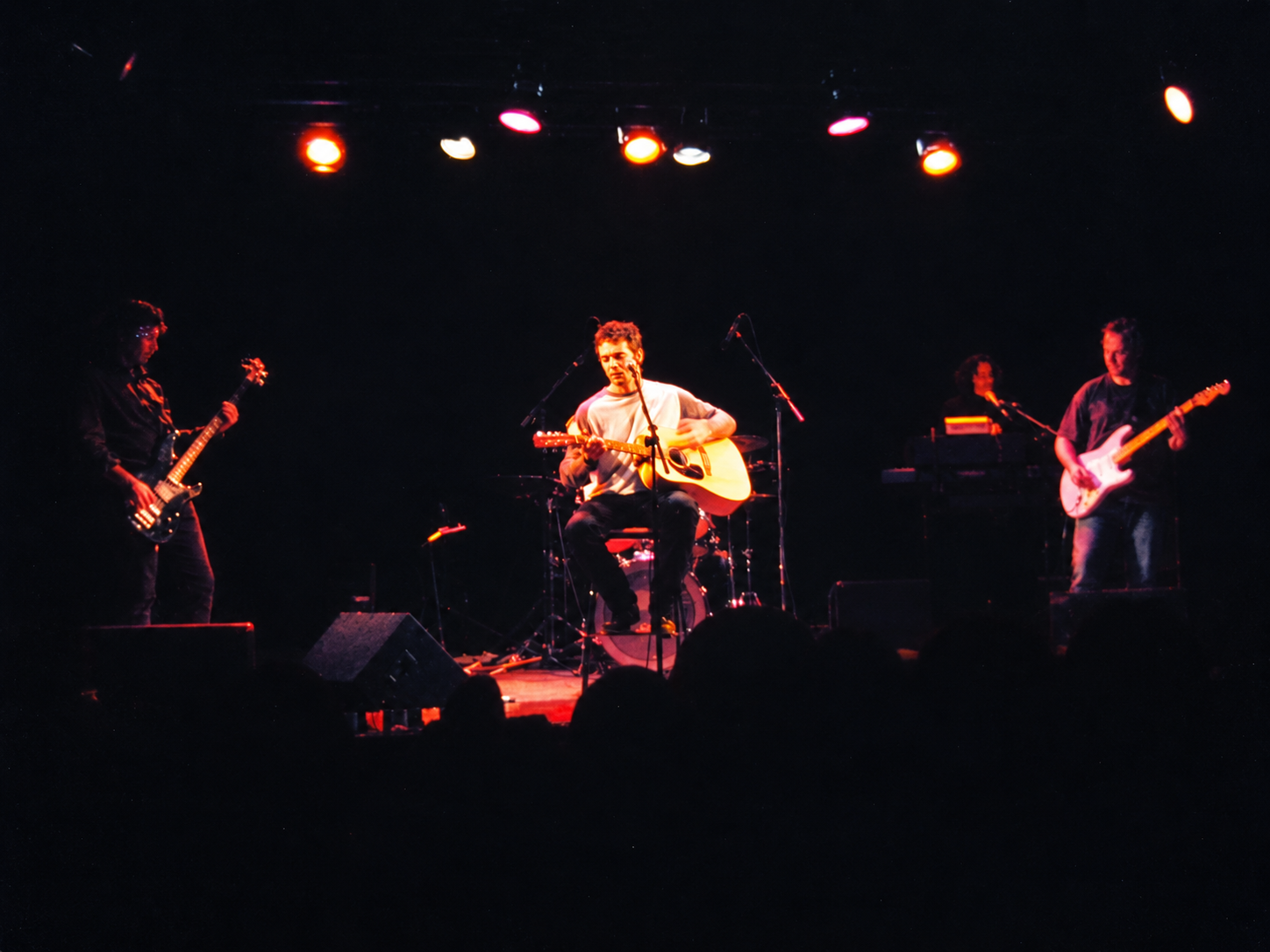 Benjamin AIR sur scène avec ses musiciens
